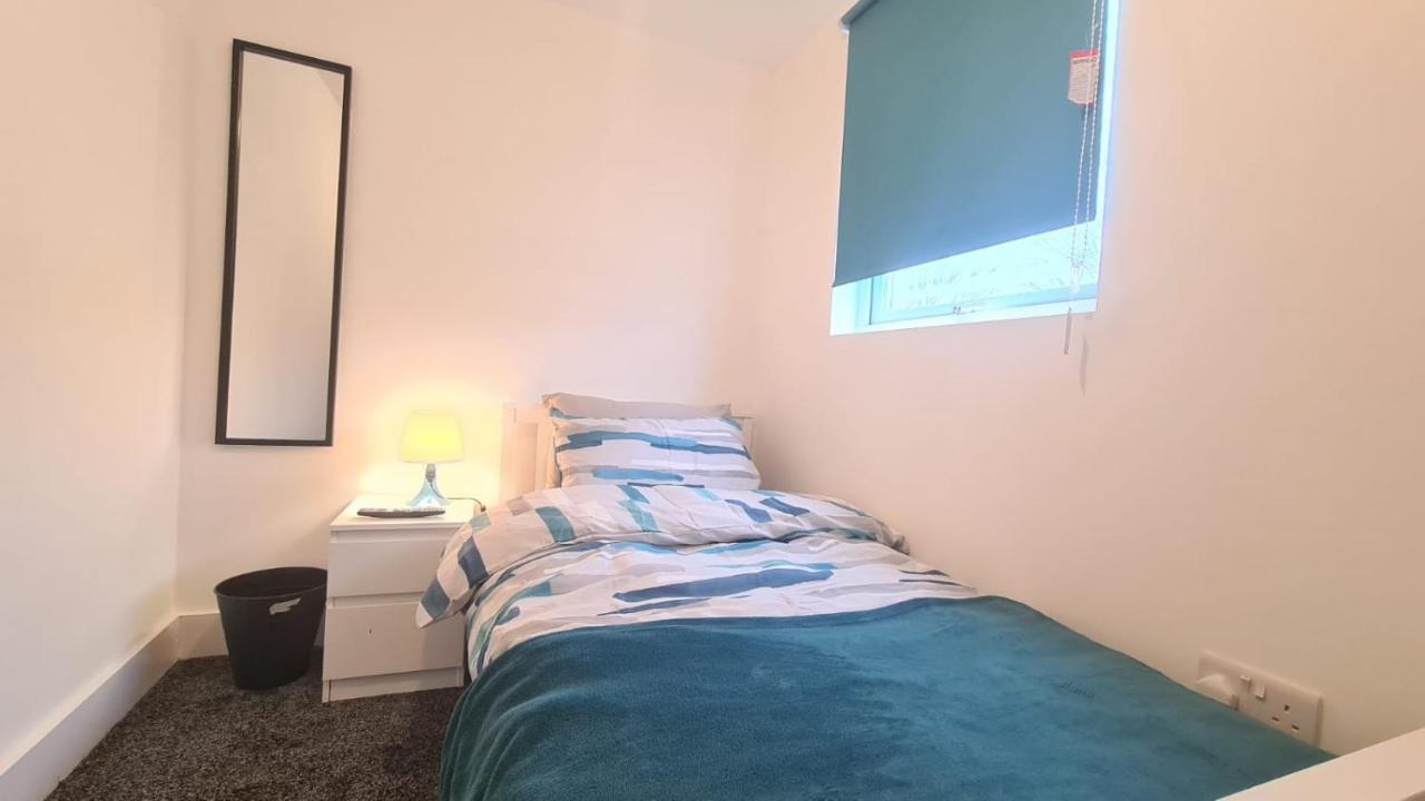 Cosy Single Room In Manor Park London Exterior photo