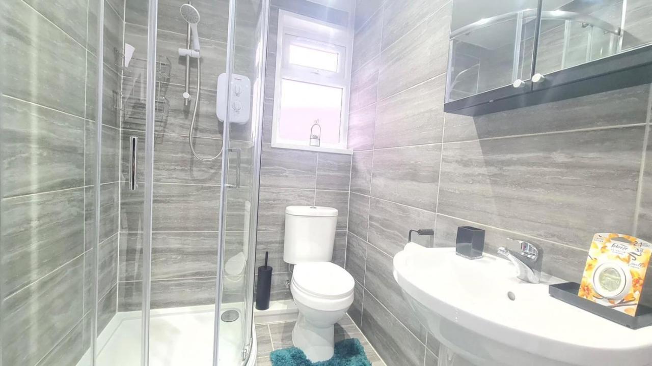 Cosy Single Room In Manor Park London Exterior photo