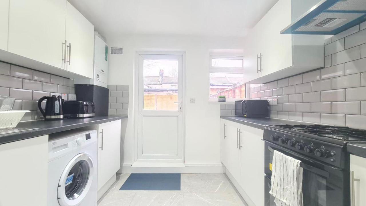 Cosy Single Room In Manor Park London Exterior photo